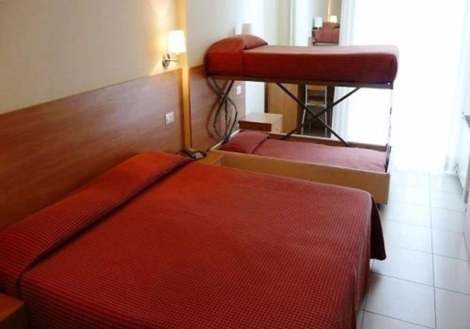 Hotel Majorca Sul Mare In Centro A Riccione Ngoại thất bức ảnh