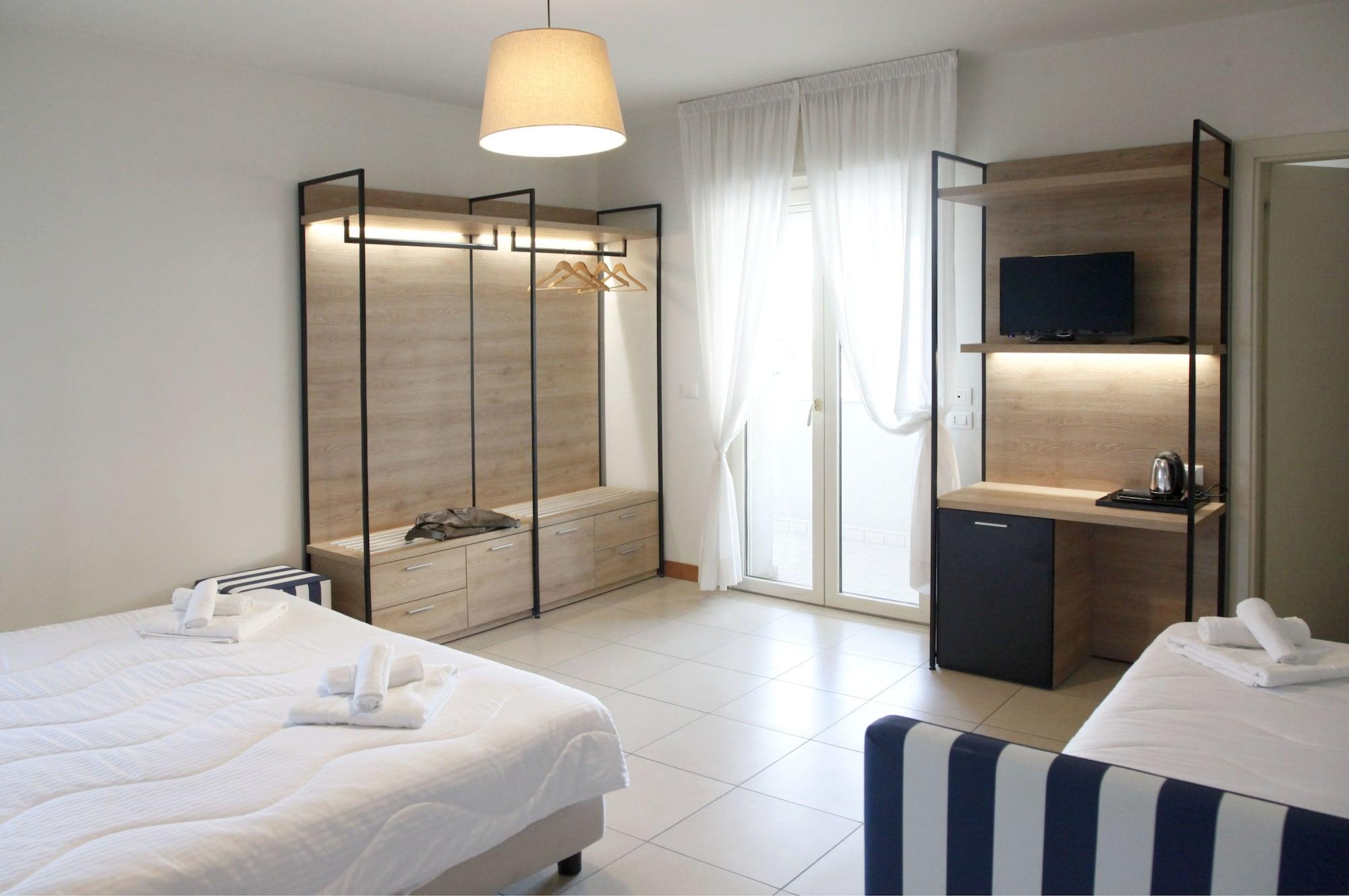 Hotel Majorca Sul Mare In Centro A Riccione Ngoại thất bức ảnh