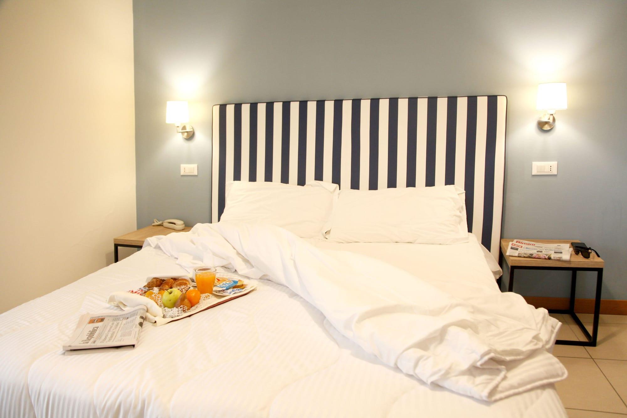 Hotel Majorca Sul Mare In Centro A Riccione Ngoại thất bức ảnh