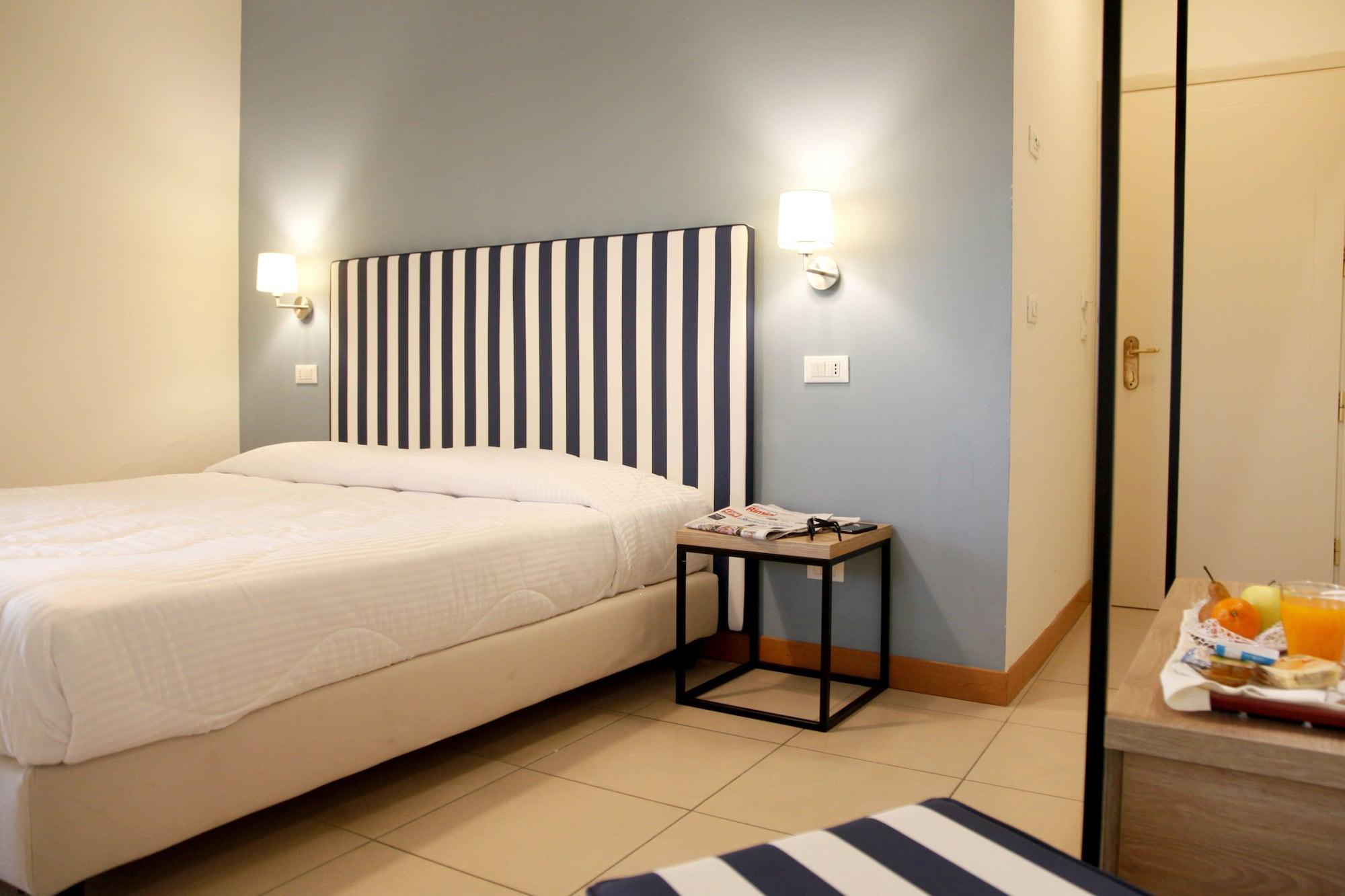 Hotel Majorca Sul Mare In Centro A Riccione Ngoại thất bức ảnh