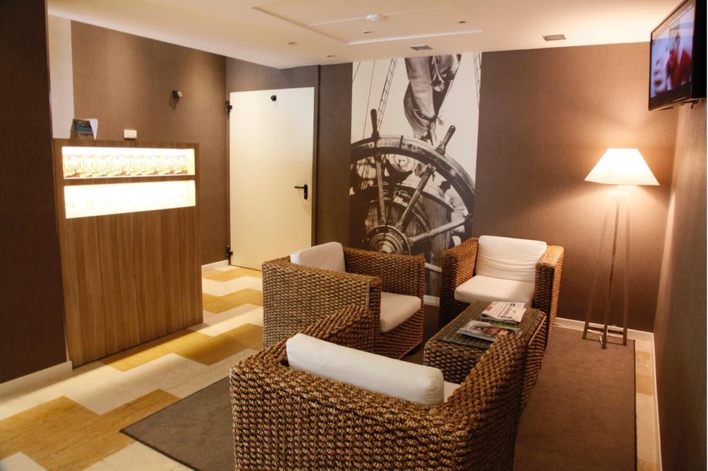Hotel Majorca Sul Mare In Centro A Riccione Ngoại thất bức ảnh