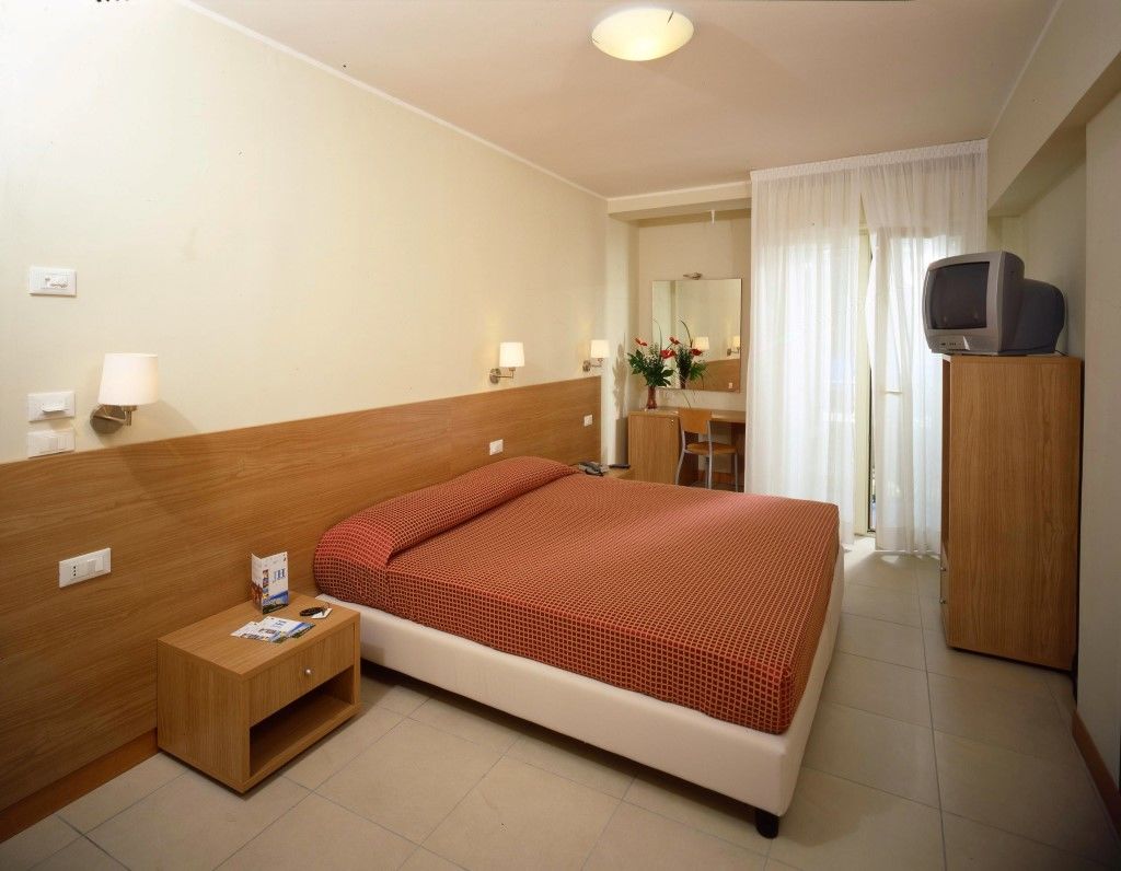 Hotel Majorca Sul Mare In Centro A Riccione Phòng bức ảnh